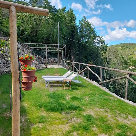 Ca Di Pippo "Tasso" Appartamento Ristrutturato Orco Feglino Exterior foto