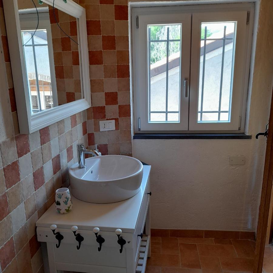 Ca Di Pippo "Tasso" Appartamento Ristrutturato Orco Feglino Exterior foto