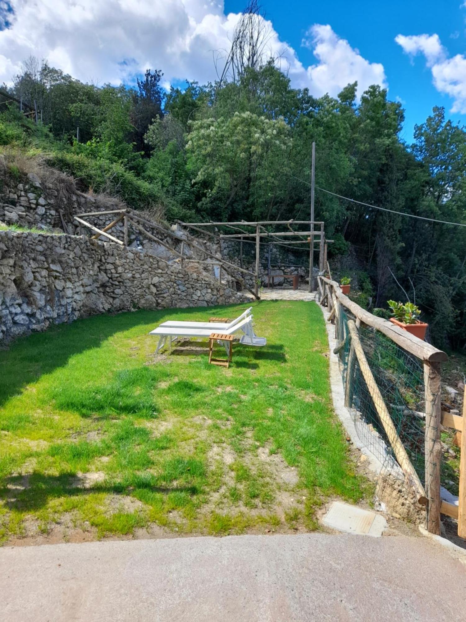 Ca Di Pippo "Tasso" Appartamento Ristrutturato Orco Feglino Exterior foto